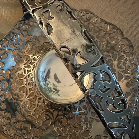 VTG Bride’s Basket by Apollo Silver Co. - Picture 10 of 16